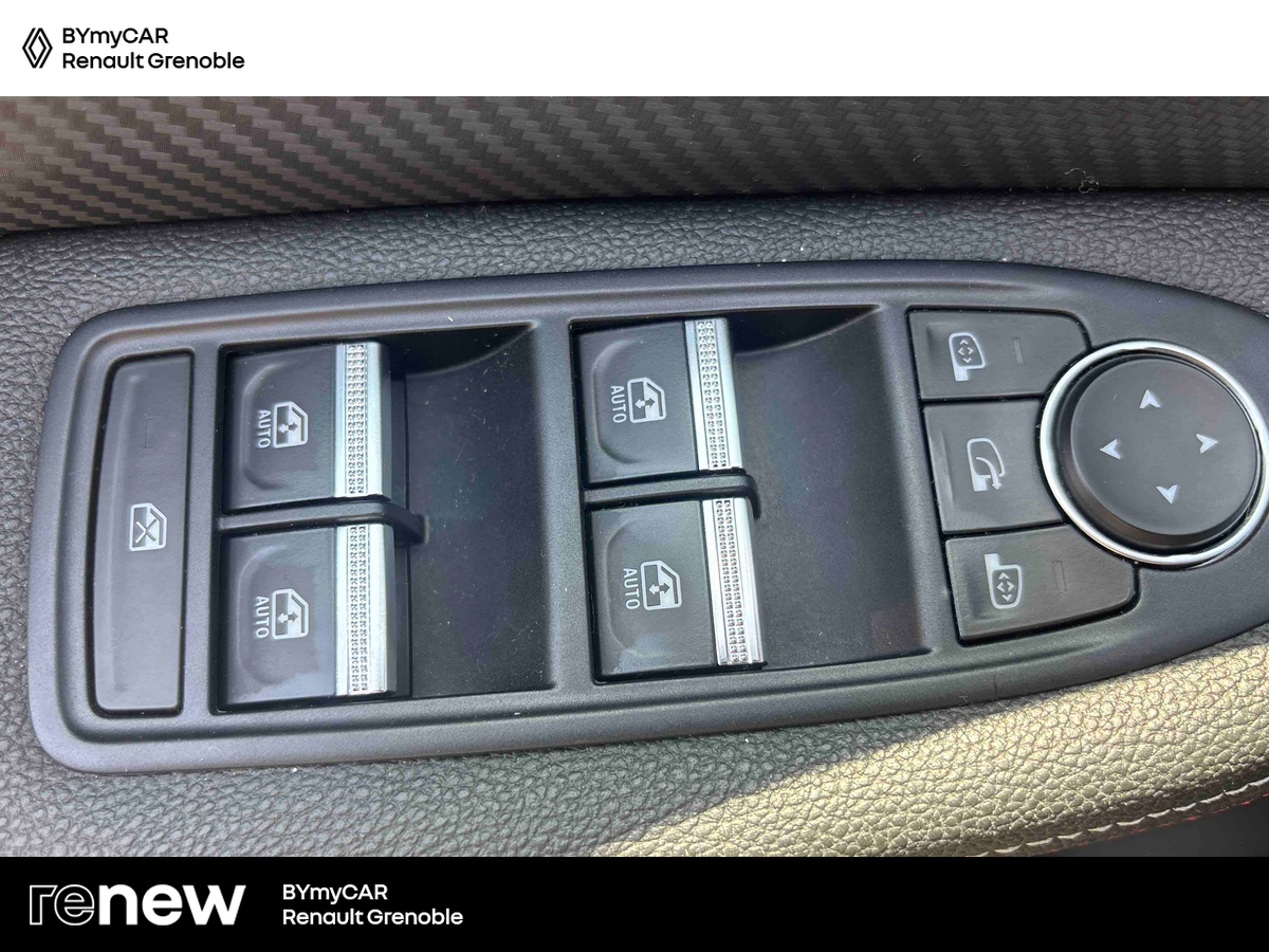 Renault Clio E-Tech 140 - 21N — photo 20