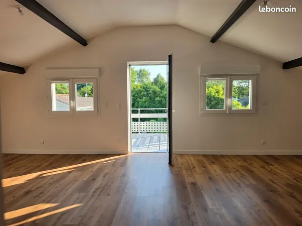 Appartement 3 pièces - 83 m2- étage 2/2