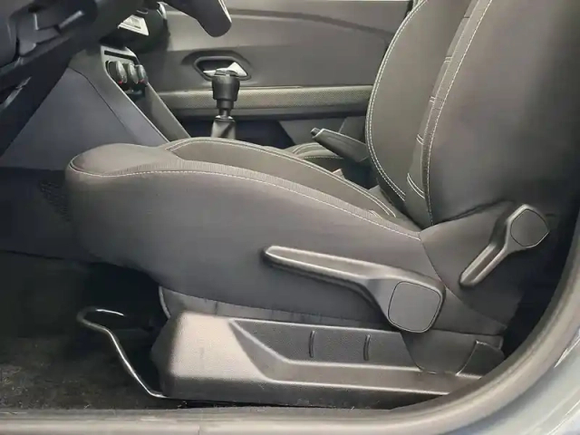 Dacia Jogger eco-g 100 7 places — photo 30