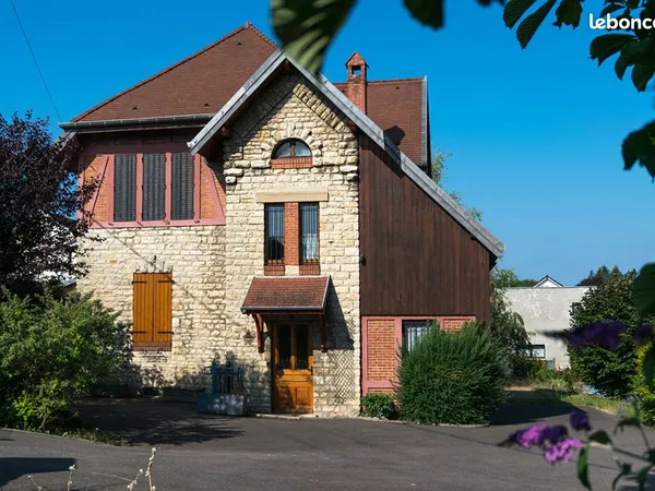 Maison 5 pièces 130 m²