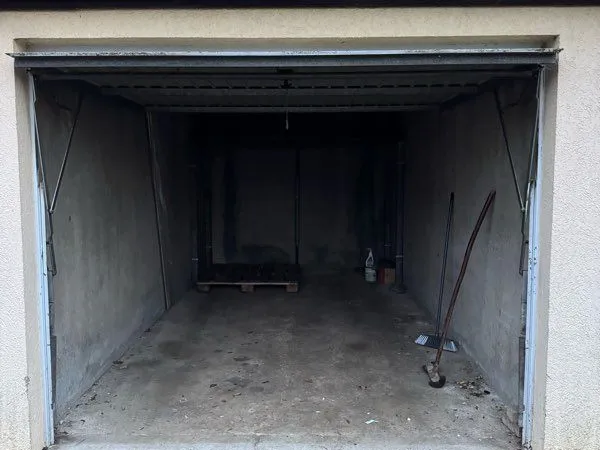 Garage à louer