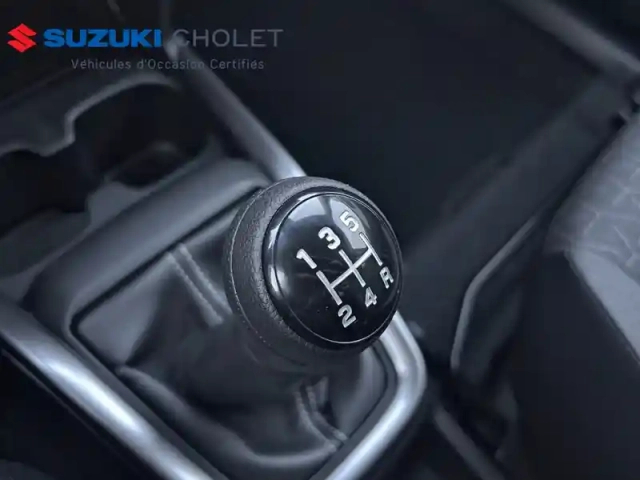 Suzuki Swift 1.2 dualjet hybrid — photo 17