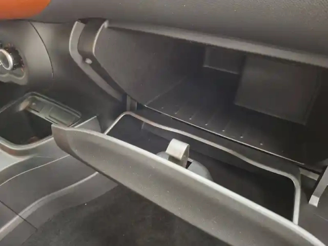 Renault Twingo iii sce 65 - 21 — photo 31