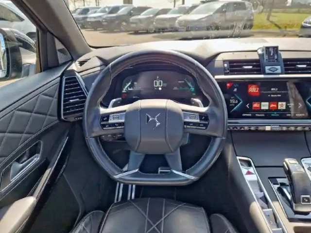 Ds Ds 7 ds7 crossback hybride e-tense 300 eat8 4x4 — photo 9