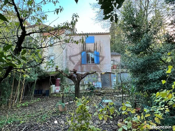 Maison avec terrain proche du centre-ville d'ales