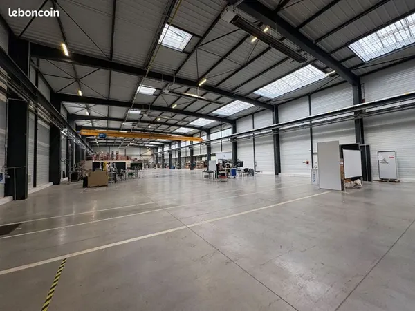 Entrepôt 3240 m² SAINT ETIENNE DU ROUVRAY