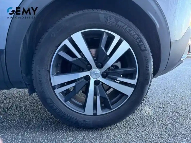 Peugeot 3008 puretech 130ch s&amp;s bvm6 — photo 11