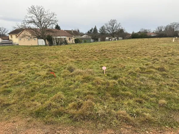 Terrain Constructible - 724 m²