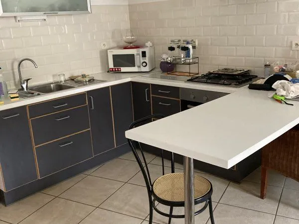 Location grand T2 meublé