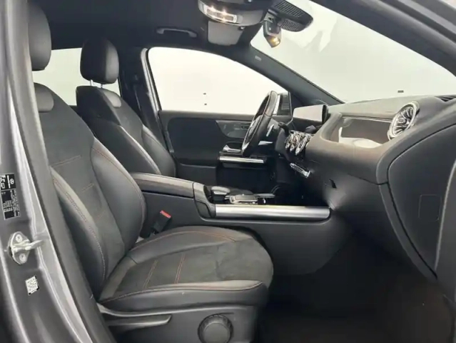 Mercedes Gla 200 7g-dct amg line 5p — photo 14