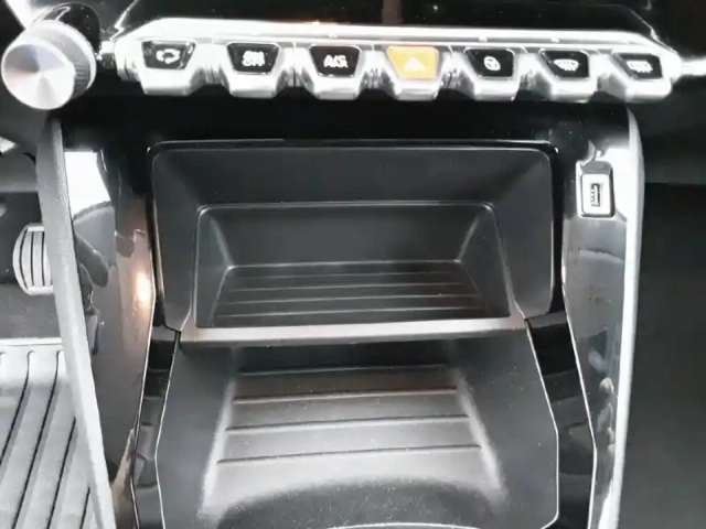 Peugeot 208 puretech 75 s&amp;s bvm5 — photo 46