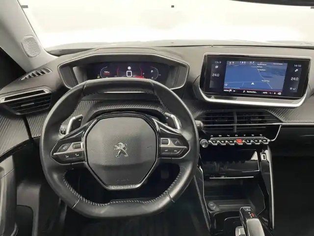 Peugeot 2008 puretech 130 s&amp;s eat8 — photo 22