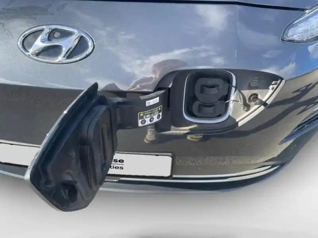 Hyundai Kona electric 64kwh - 204ch executive — photo 25