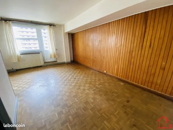 Studio 1 pièce 41 m²