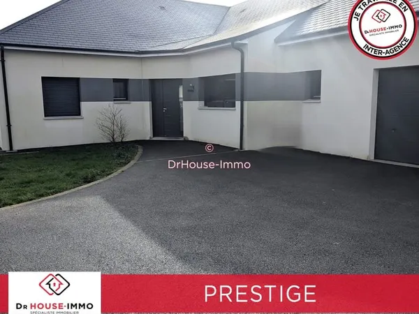 À VENDRE à BERNAY une maison de ville avec 4 chambres DPE A aux prestations haut de gamme