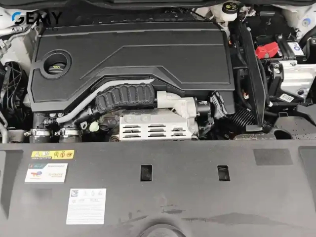 Peugeot 5008 hybrid 145 ch e-dcs6 — photo 12