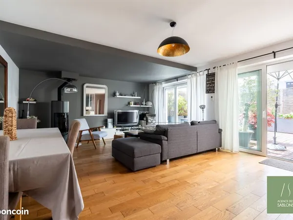 Maison de ville 9 pièces 205 m²