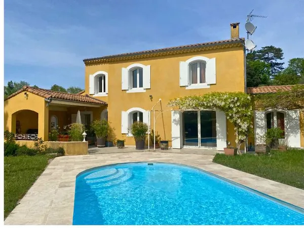 Maison 6 pièces 140 m²