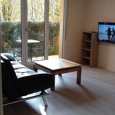 T2 50 m² avec balcon et parking - Meublé disponible immédiatement - Bail mobilité ou étudiant unique