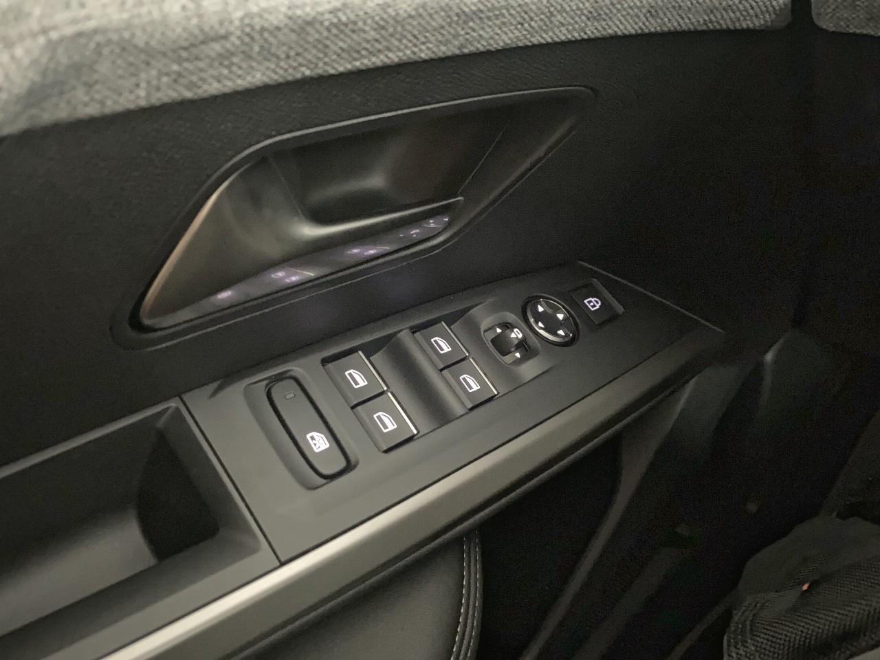 Peugeot 5008 hybrid 145 ch e-dcs6 gt — photo 20