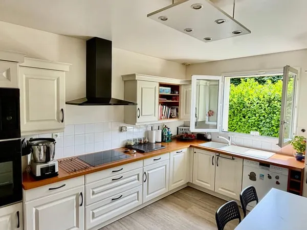 Maison 7 pièces 144 m²