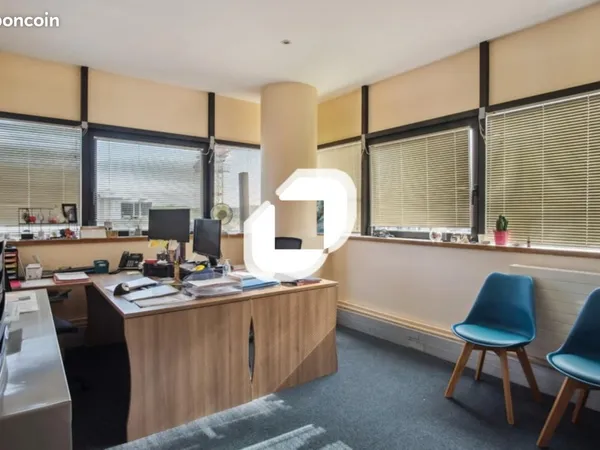 Bureau 347 m²