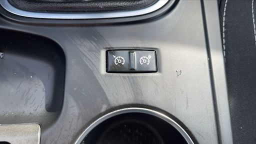 Renault Megane 1.3 TCe 115 - Limited – 2019 – 85200 km – Essence – Boîte Manuelle — photo 5