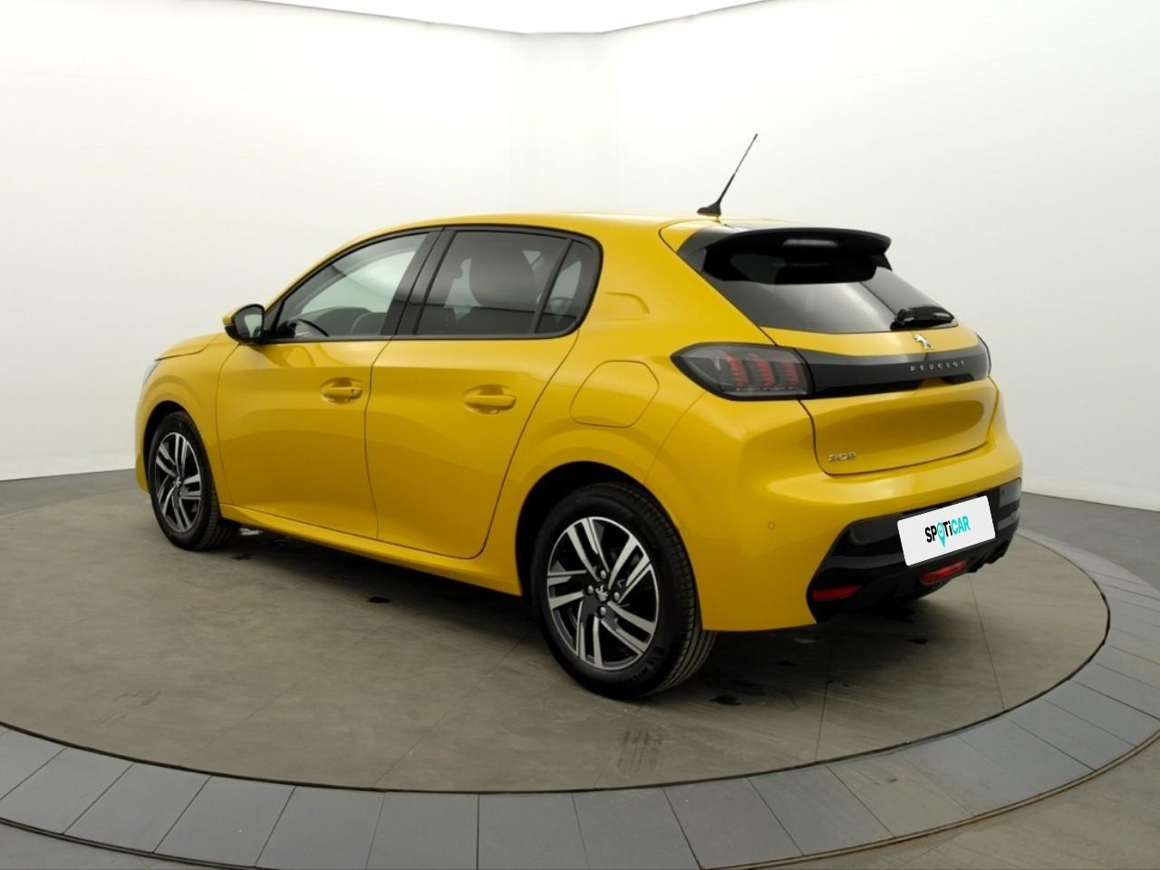Peugeot 208 puretech 100 s&s bvm6 allure — photo 3