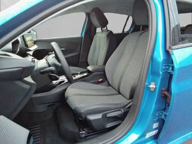 Peugeot 208 hybrid 110 e-dcs6 — photo 32