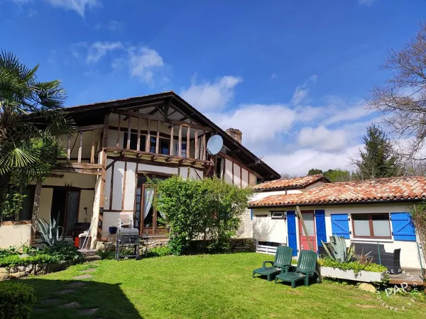 Maison 10 pièces 450 m²