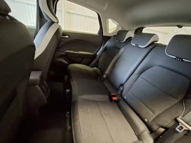 Renault Captur tce 90 — photo 20