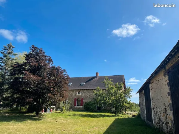 PROPRIETE Maison 300m2 + 800m2 dépendances