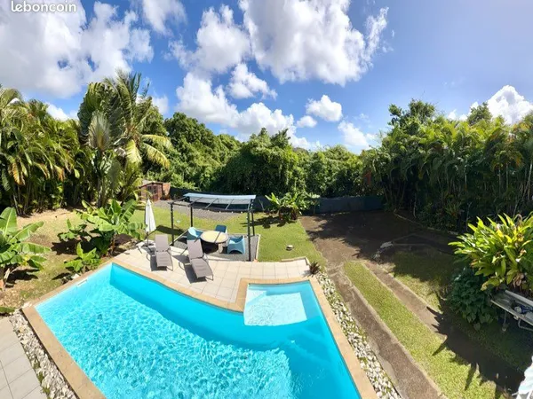 Studio + terrasse meublé avec piscine à Sainte-Anne (Douville)