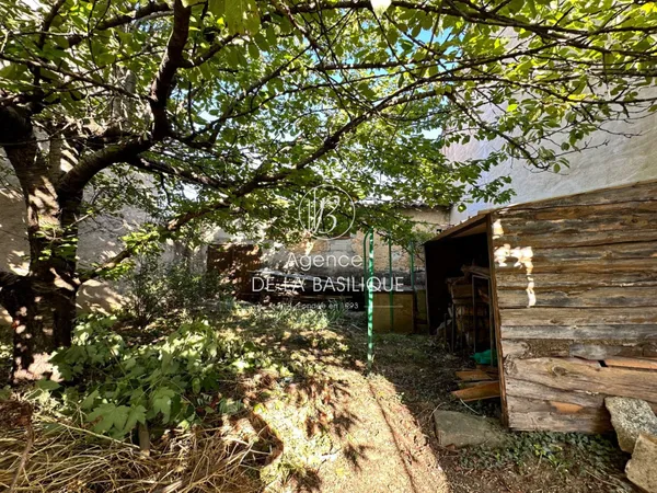 Terrain 176 m²