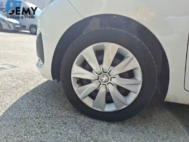 Peugeot 108 vti 72ch bvm5 — photo 11