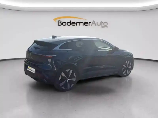Renault Megane e-tech ev60 220 ch optimum charge — photo 15