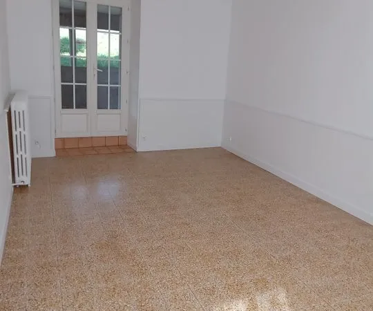 Maison de 82m2 à louer sur Courson-les-Carrières