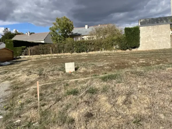 Terrain 335 m²