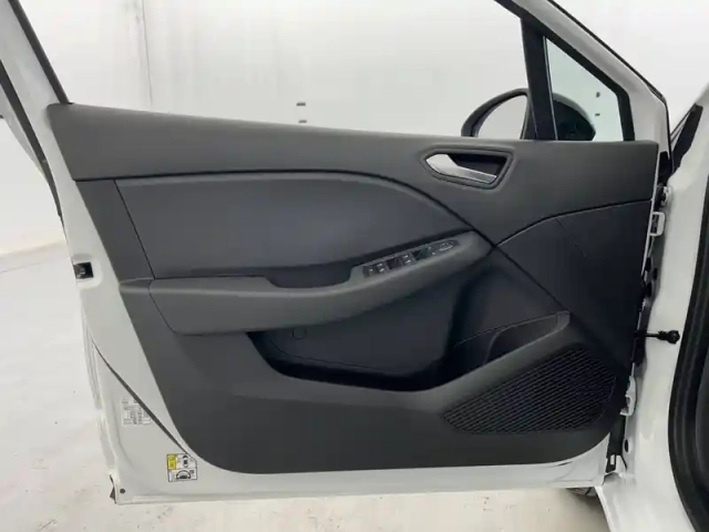 Renault Clio blue dci 100 ch gsr2 — photo 11