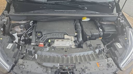 Opel Crossland X 1.2 Turbo 110 BVA6 - Ultimate – 2019 – 89426 km – Essence – Boîte Automatique — photo 26