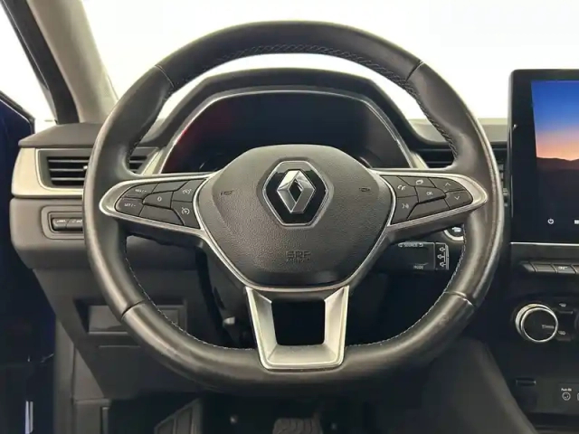Renault Captur blue dci 115 edc — photo 24