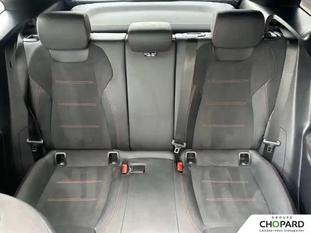 Mercedes Gla 250 e hybrid eq 8g-dct — photo 19