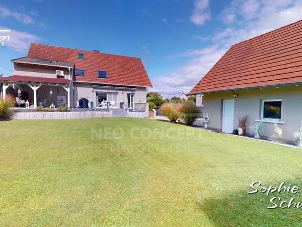 Maison 7 pièces 254 m²