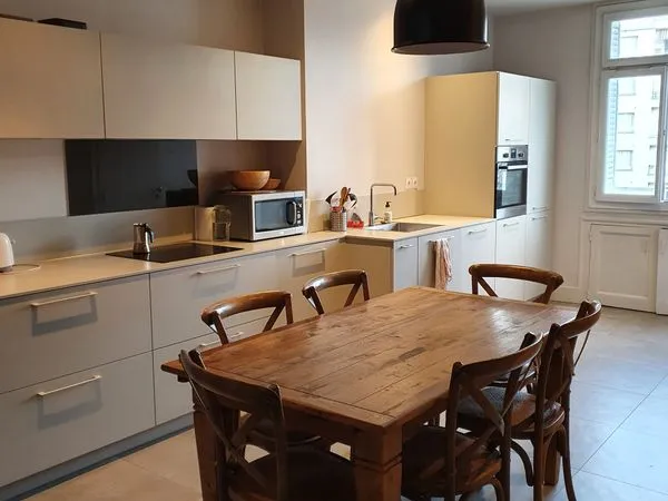 Appartement F4 de 107 m² à Grenoble, quartier Championnet