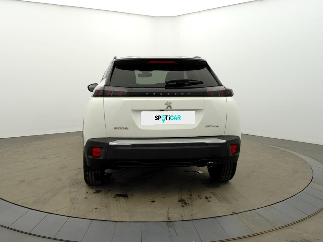 Peugeot 2008 bluehdi 130 s&s eat8 gt line — photo 4