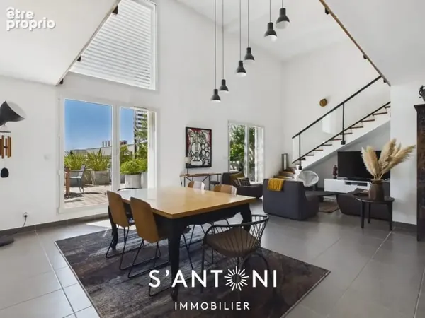 Superbe duplex de 155 m² avec terrasse de 58 m² à Béziers