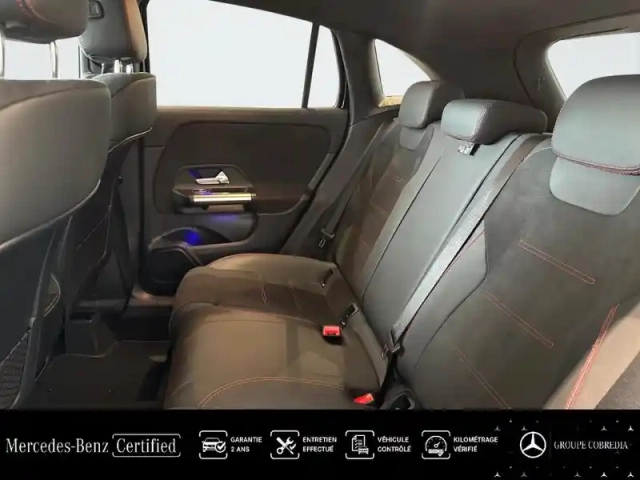 Mercedes Gla 180 d 116ch amg line 8g-dct — photo 19