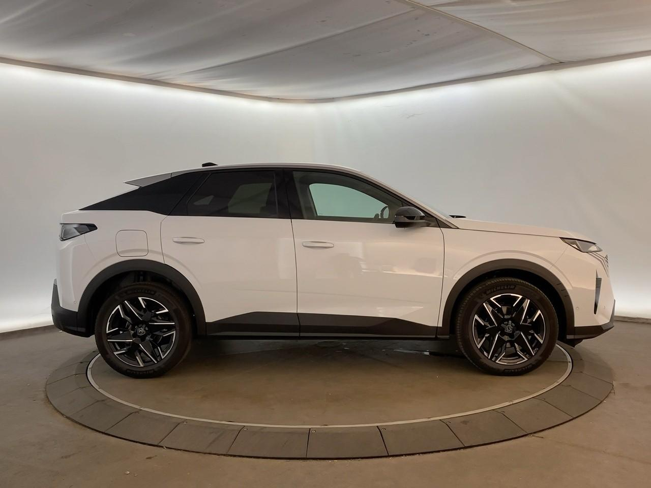 Peugeot 3008 hybrid 145 e-dcs6 allure — photo 4