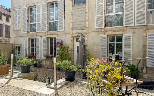 Propriété 9 pièces 365 m²