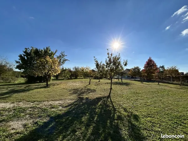 Terrain 588 m² Tierce